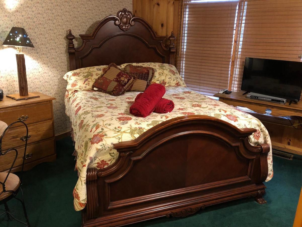 Smokies Bed And Breakfast - Evergreen Cottage Inn Pigeon Forge Exterior foto