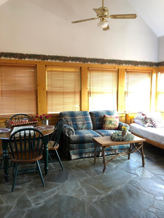 Smokies Bed And Breakfast - Evergreen Cottage Inn Pigeon Forge Exterior foto